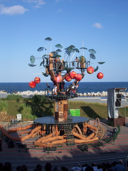 Forum de las Culturas 2004
