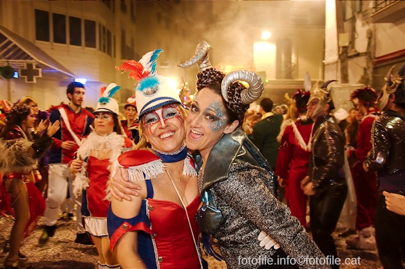 Carnaval 2015 Sitges - Rua de l'Extermini
Carnaval 2015 Sitges - Rua de l'Extermini
Keywords: Carnaval 2015 Sitges - Rua de l'Extermini