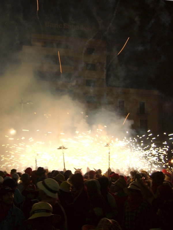 Balldefoc 2009. Vilafranca del Penedes
Imatge del Balldefoc 2009, a Vilafranca del Penedes. Nikon D50 #
Foto del Balldefoc 2009, en Vilafranca del Penedes. #

Keywords: balldefoc 2009 vilafranca