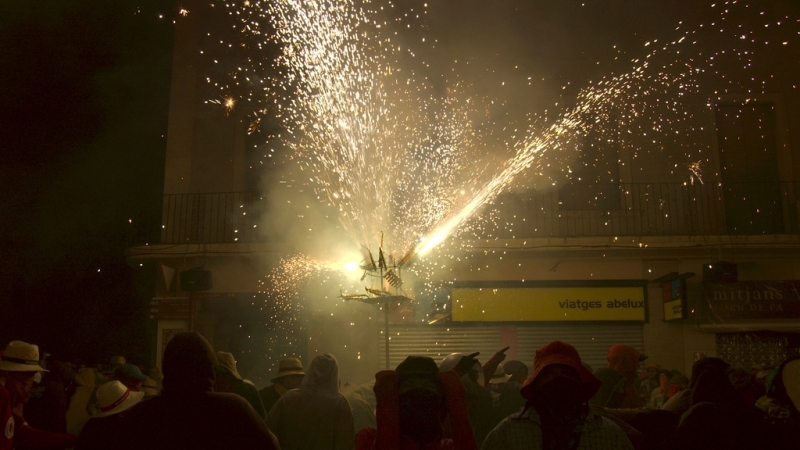Balldefoc 2009. Vilafranca del Penedes
Imatge del Balldefoc 2009, a Vilafranca del Penedes. Nikon D50 #
Foto del Balldefoc 2009, en Vilafranca del Penedes. #
Keywords: BALLDEFOC 2009 VILAFRANCA