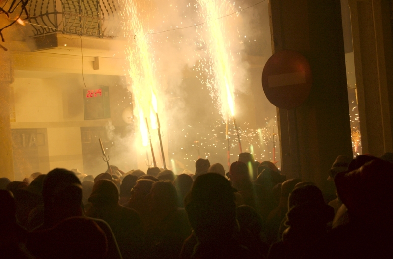 Balldefoc 2009. Vilafranca del Penedes
Imatge del Balldefoc 2009, a Vilafranca del Penedes. Nikon D50 #
Foto del Balldefoc 2009, en Vilafranca del Penedes. #
Keywords: BALLDEFOC 2009 VILAFRANCA