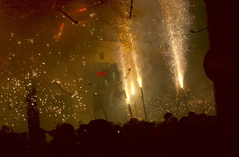 Balldefoc 2009. Vilafranca del Penedes
Imatge del Balldefoc 2009, a Vilafranca del Penedes. Nikon D50 #
Foto del Balldefoc 2009, en Vilafranca del Penedes. #
Keywords: BALLDEFOC 2009 VILAFRANCA