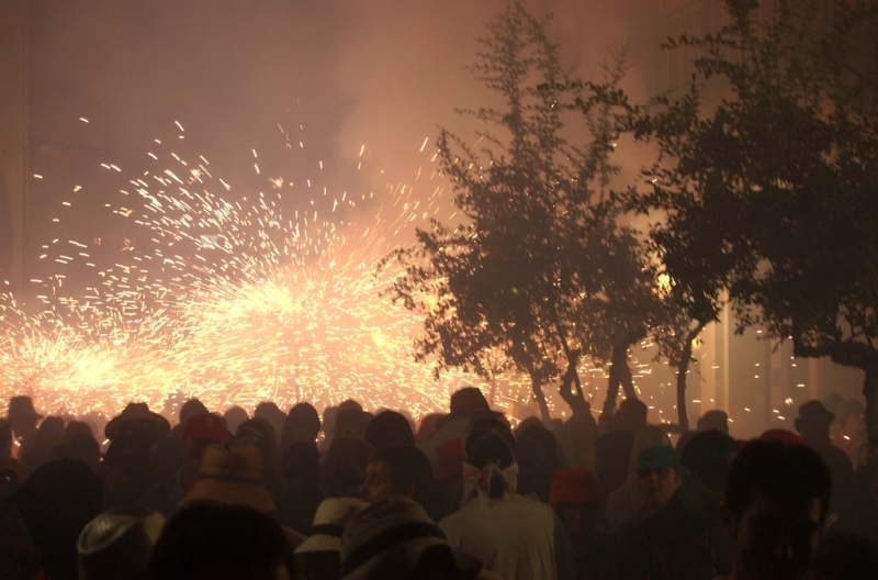 Balldefoc 2009. Vilafranca del Penedes
Imatge del Balldefoc 2009, a Vilafranca del Penedes. Nikon D50 #
Foto del Balldefoc 2009, en Vilafranca del Penedes. #
Keywords: BALLDEFOC 2009 VILAFRANCA
