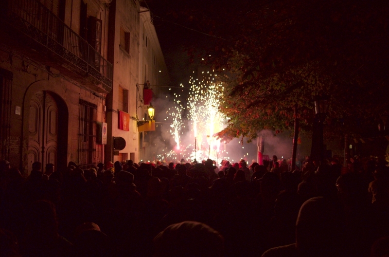 Balldefoc 2009. Vilafranca del Penedes
Imatge del Balldefoc 2009, a Vilafranca del Penedes. Nikon D50 #
Foto del Balldefoc 2009, en Vilafranca del Penedes. #
Keywords: BALLDEFOC 2009 VILAFRANCA