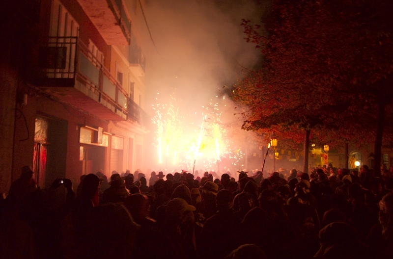 Balldefoc 2009. Vilafranca del Penedes
Imatge del Balldefoc 2009, a Vilafranca del Penedes. Nikon D50 #
Foto del Balldefoc 2009, en Vilafranca del Penedes. #
Keywords: BALLDEFOC 2009 VILAFRANCA