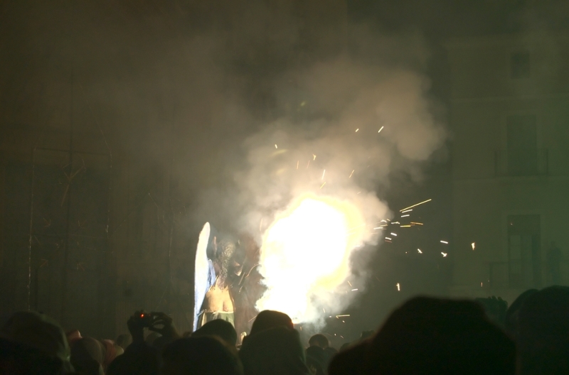 Balldefoc 2009. Vilafranca del Penedes
Imatge del Balldefoc 2009, a Vilafranca del Penedes. Nikon D50 #
Foto del Balldefoc 2009, en Vilafranca del Penedes. #
Keywords: BALLDEFOC 2009 VILAFRANCA