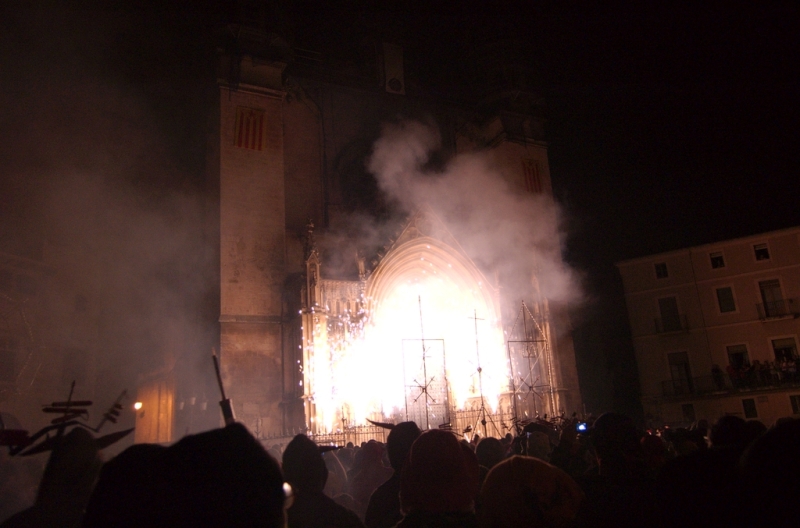 Balldefoc 2009. Vilafranca del Penedes
Imatge del Balldefoc 2009, a Vilafranca del Penedes. Nikon D50 #
Foto del Balldefoc 2009, en Vilafranca del Penedes. #
Keywords: BALLDEFOC 2009 VILAFRANCA