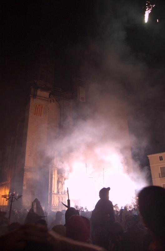 Balldefoc 2009. Vilafranca del Penedes
Imatge del Balldefoc 2009, a Vilafranca del Penedes. Nikon D50 #
Foto del Balldefoc 2009, en Vilafranca del Penedes. #
Keywords: BALLDEFOC 2009 VILAFRANCA