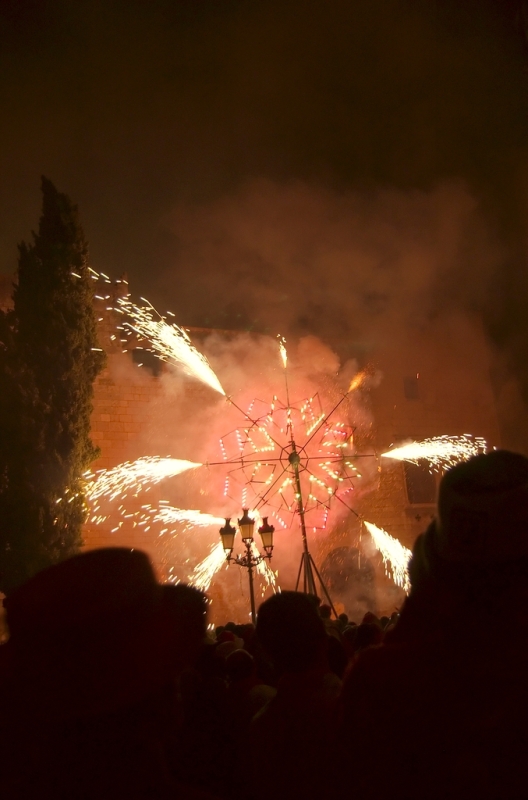 Balldefoc 2009. Vilafranca del Penedes
Imatge del Balldefoc 2009, a Vilafranca del Penedes. Nikon D50 #
Foto del Balldefoc 2009, en Vilafranca del Penedes. #
Keywords: BALLDEFOC 2009 VILAFRANCA