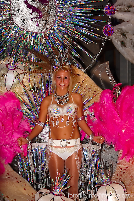 Carnaval 2014 Sitges - Rua de l'Extermini
Carnaval 2014 Sitges - Rua de l'Extermini
Keywords: Carnaval 2014 Sitges - Rua de l'Extermini
