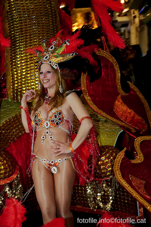 Carnaval 2014 Sitges - Rua de l'Extermini
Carnaval 2014 Sitges - Rua de l'Extermini
Keywords: Carnaval 2014 Sitges - Rua de l'Extermini