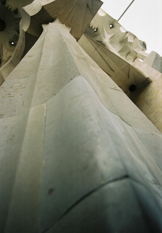Gaudi - Sagrada Familia
Sagrada Familia. Barcelona 2003. Interiors en obres del temple.
Keywords: Gaudi Sagrada Familia